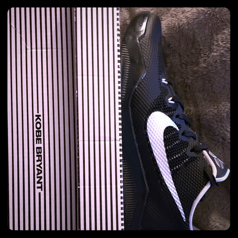 Nike Kobe XI TB Promo Sz 10.5